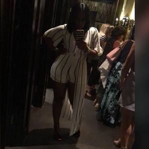 Meet your Posher, Sade